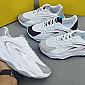 sport shoes Image